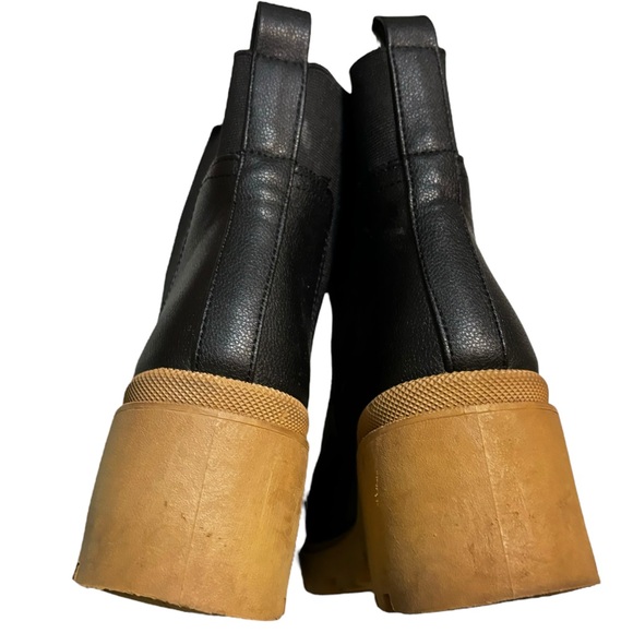 Qupid women’s chelsea boots in black and tan size 8 - Picture 5 of 9